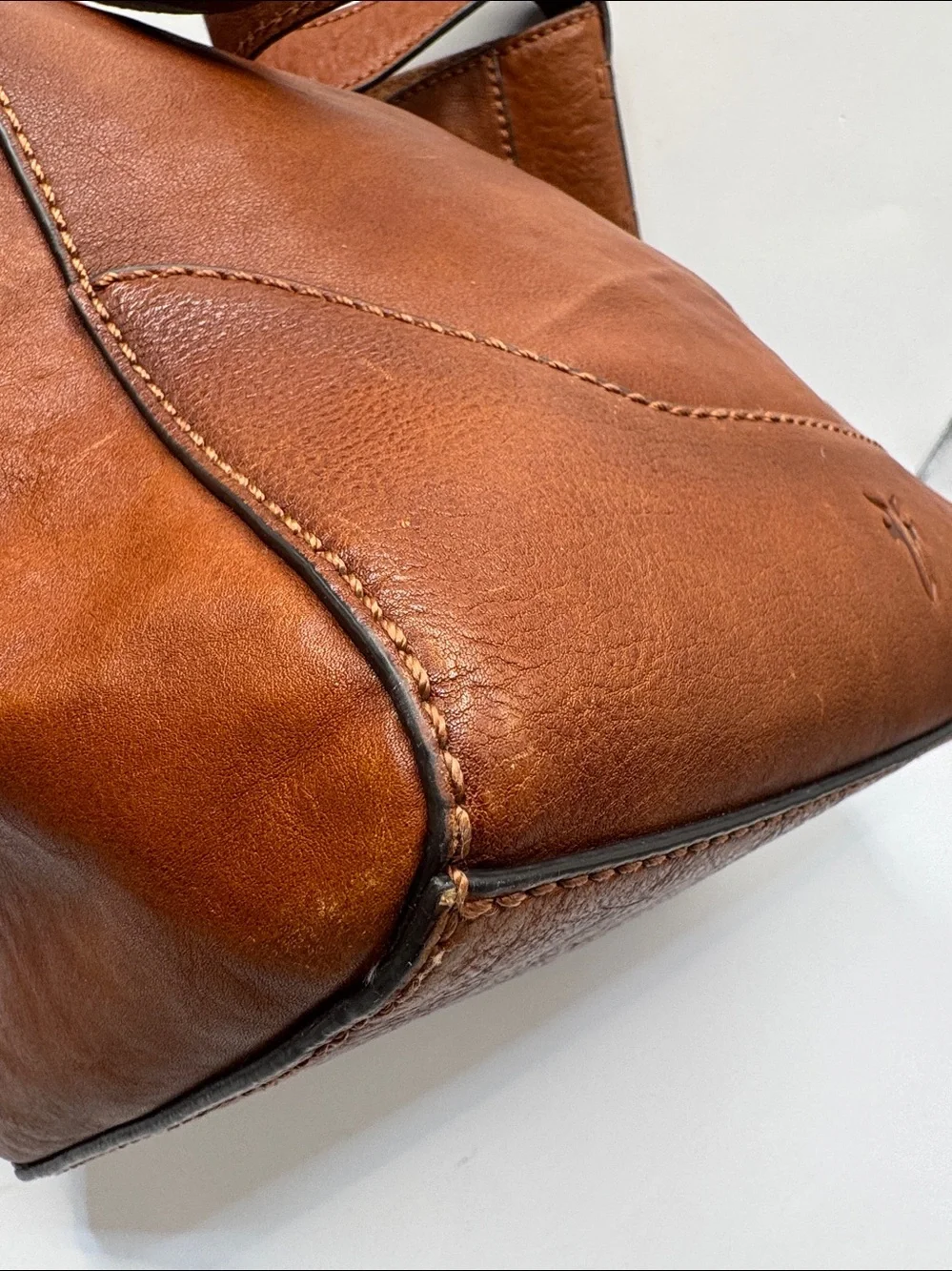 Frye lined leather purse